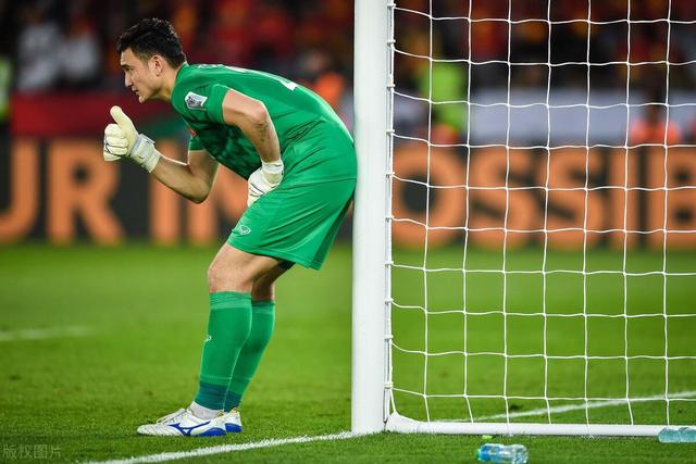 格林26+11火箭力克骑士5连胜 鹈鹕大胜开拓者